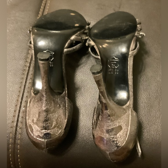 Women’s Silver Shoes - Picture 6 of 12